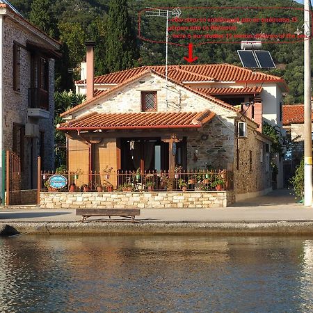 Andromahi Studios Lefokastro Exterior photo